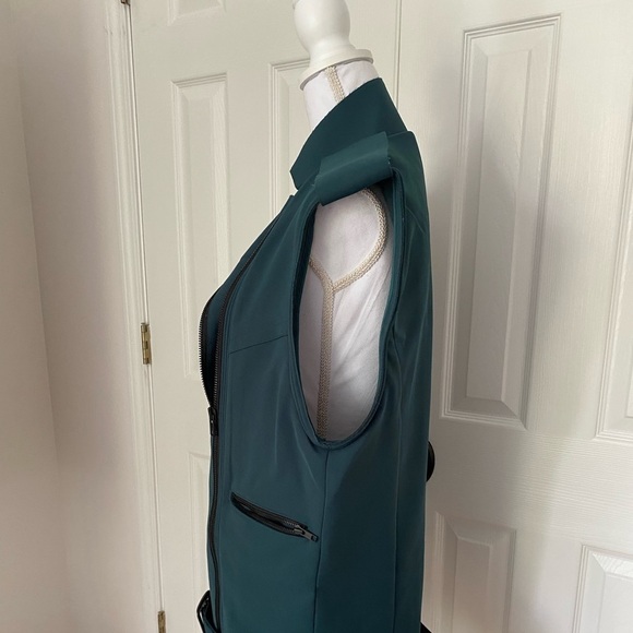 Self Portrait- NWT Green Teal Oversized Belt Buckle Vest - Picture 11 of 13